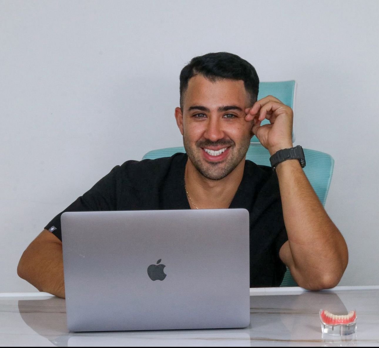 Dr. Santiago Jorajuría - Sobre nosotros